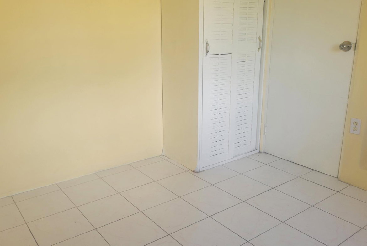 Eighth image of 343 nw 7th Street, 8 West in Greater Portmore, St. Catherine, Jamaica - property is For Rent