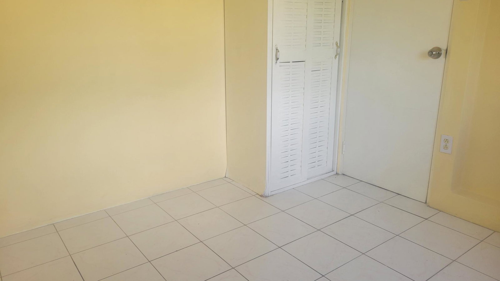 Eighth image of 343 nw 7th Street, 8 West in Greater Portmore, St. Catherine, Jamaica - property is For Rent