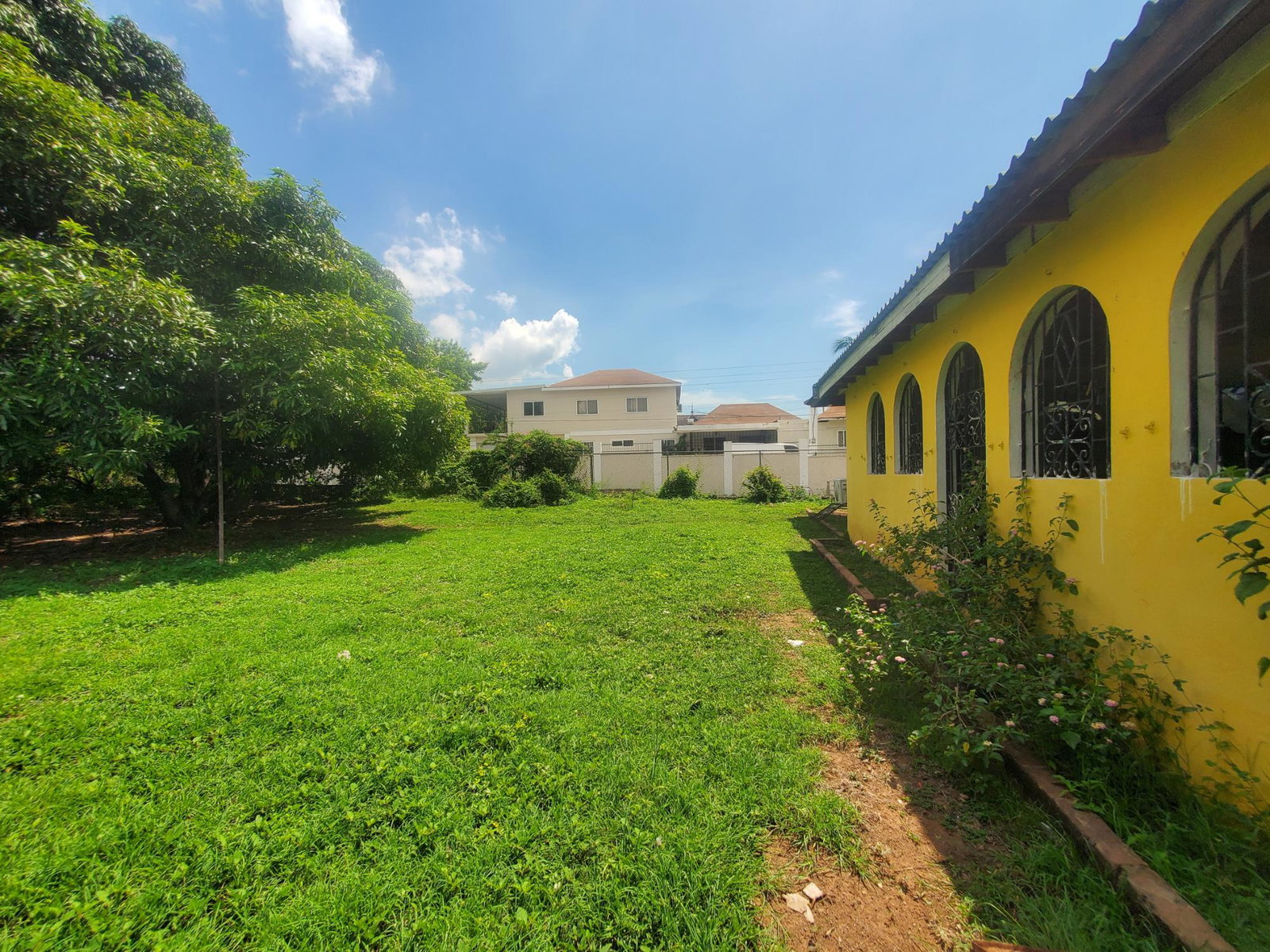 Thirteenth image of 40 Allerdyce Road Kingston 8 in Kingston 8, St. Andrew, Jamaica - property is For Sale