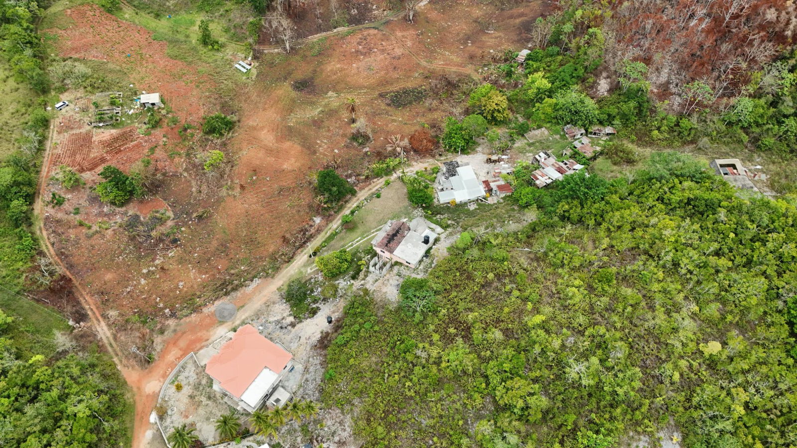 Fourth image of 4 Haddon, Walkerswood in Walkers Wood, St. Ann, Jamaica - property is For Sale