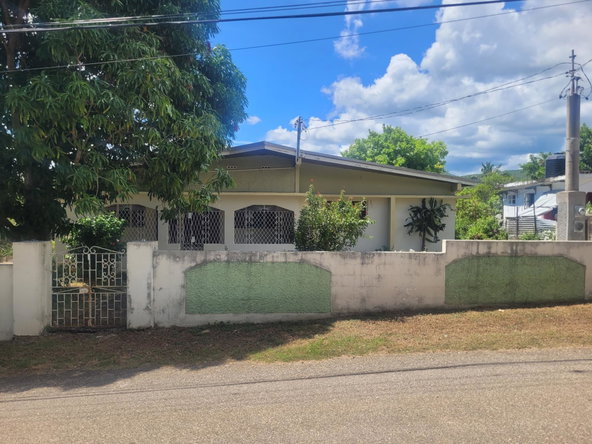 Second image of Denbigh in Denbigh, Clarendon, Jamaica - property is For Sale