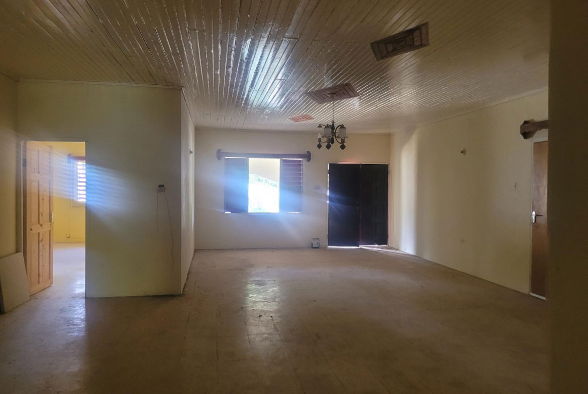 5-Bed-4-Bath-Two-Family-House-for-Sale-in-Denbigh-Clarendon-Jamaica Twelfth image of Denbigh in Denbigh, Clarendon, Jamaica - property is For Sale