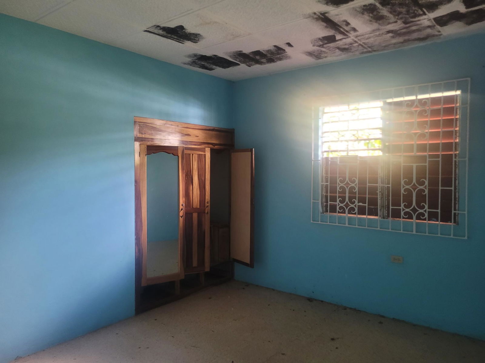5-Bed-4-Bath-Two-Family-House-for-Sale-in-Denbigh-Clarendon-Jamaica Twenty-First image of Denbigh in Denbigh, Clarendon, Jamaica - property is For Sale
