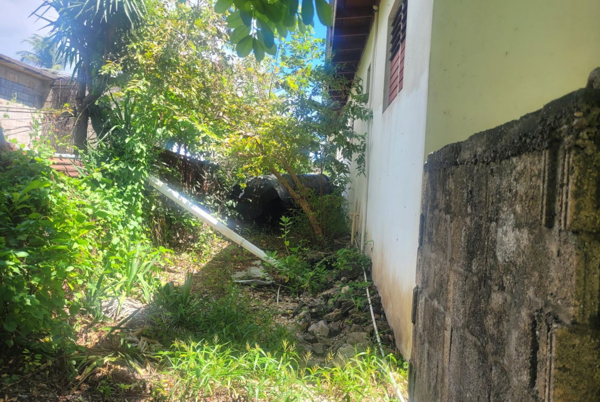 5-Bed-4-Bath-Two-Family-House-for-Sale-in-Denbigh-Clarendon-Jamaica Thirtieth image of Denbigh in Denbigh, Clarendon, Jamaica - property is For Sale