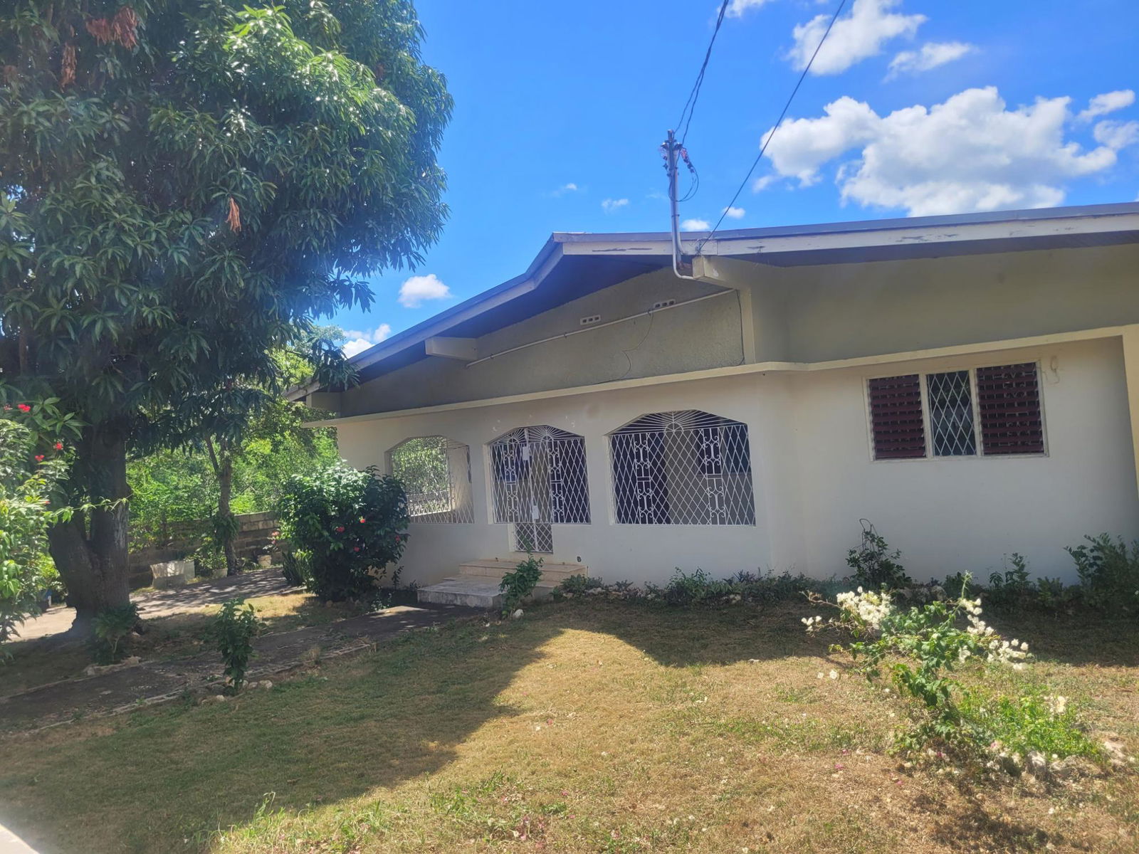 5-Bed-4-Bath-Two-Family-House-for-Sale-in-Denbigh-Clarendon-Jamaica Fifth image of Denbigh in Denbigh, Clarendon, Jamaica - property is For Sale