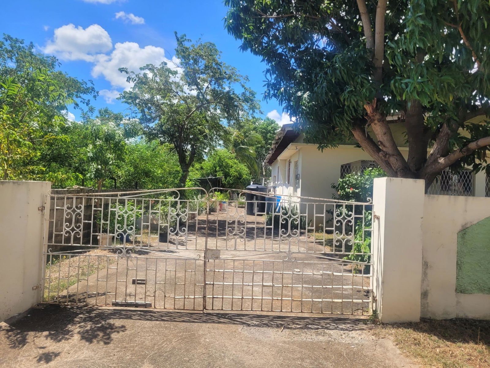 5-Bed-4-Bath-Two-Family-House-for-Sale-in-Denbigh-Clarendon-Jamaica First image of Denbigh in Denbigh, Clarendon, Jamaica - property is For Sale