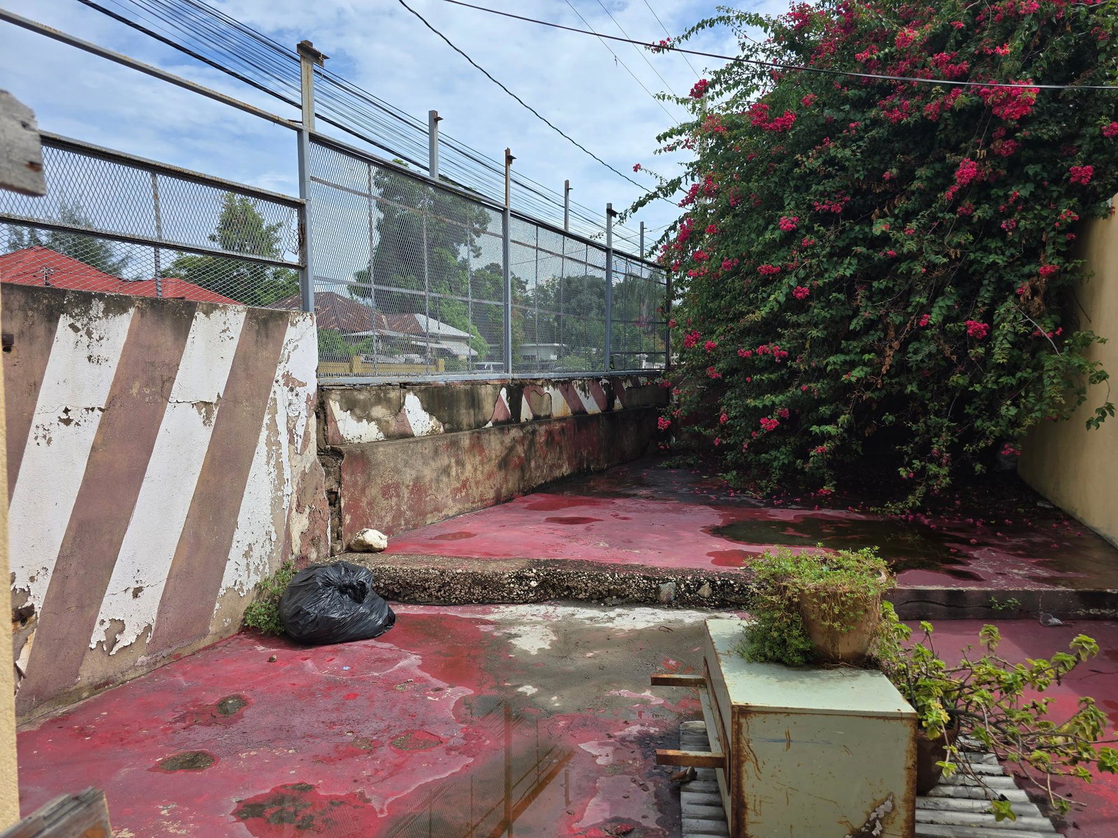 5-Bedroom-House-For-Sale-in-Kingston-St.-Andrew-–-Income-Property-on-Waltham-Park-Rd Twelfth image of 22 1/2 Waltham Park Road in Kingston 11, St. Andrew, Jamaica - property is For Sale