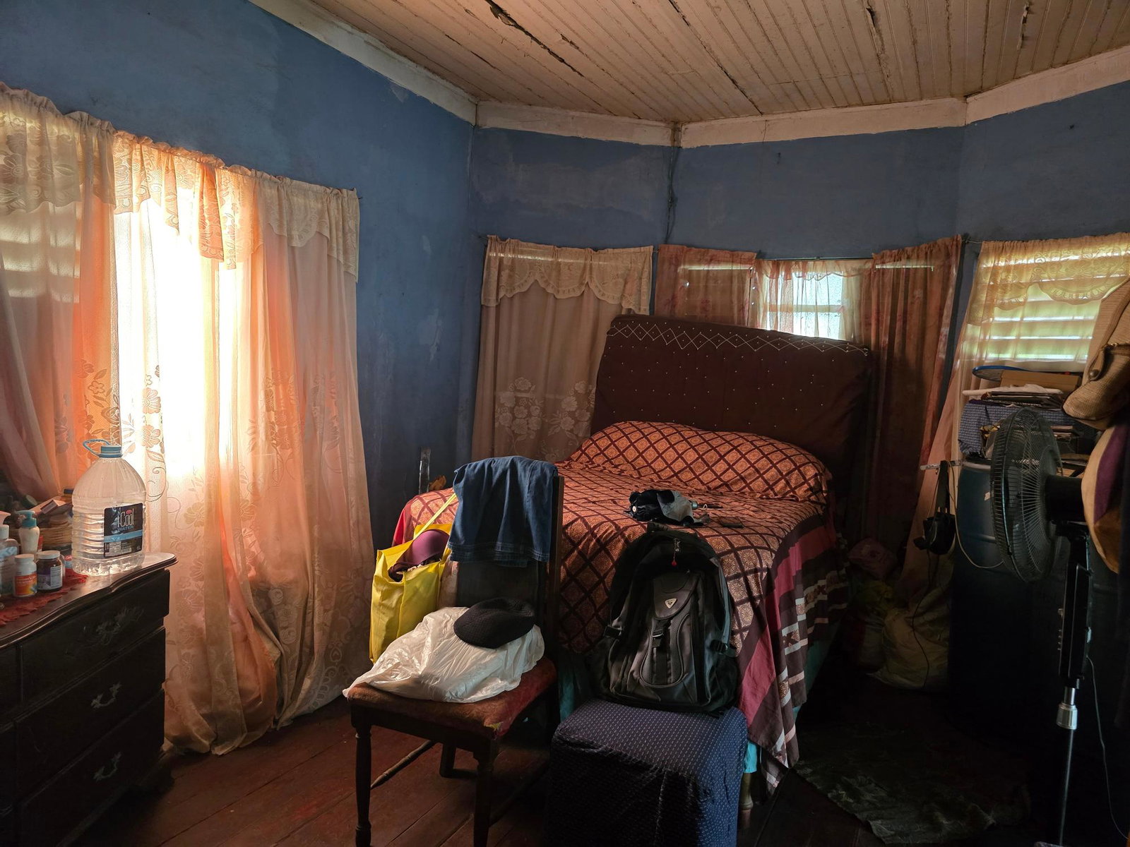 5-Bedroom-House-For-Sale-in-Kingston-St.-Andrew-–-Income-Property-on-Waltham-Park-Rd Sixteenth image of 22 1/2 Waltham Park Road in Kingston 11, St. Andrew, Jamaica - property is For Sale