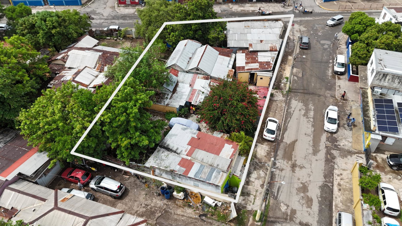 5-Bedroom-House-For-Sale-in-Kingston-St.-Andrew-–-Income-Property-on-Waltham-Park-Rd Third image of 22 1/2 Waltham Park Road in Kingston 11, St. Andrew, Jamaica - property is For Sale