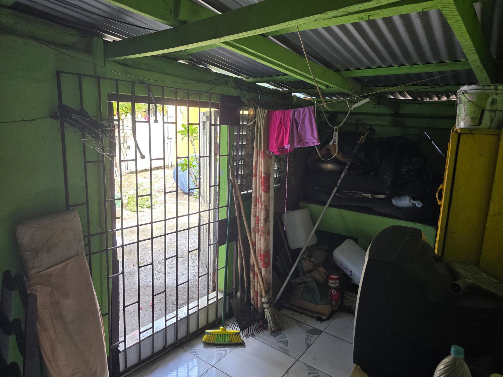 5-Bedroom-House-For-Sale-in-Kingston-St.-Andrew-–-Income-Property-on-Waltham-Park-Rd Twenty-Sixth image of 22 1/2 Waltham Park Road in Kingston 11, St. Andrew, Jamaica - property is For Sale