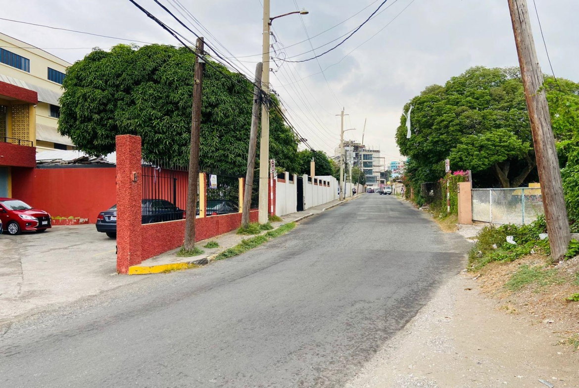 Second image of 9-1-1/2 Downer Avenue in Kingston 5, St. Andrew, Jamaica - property is For Rent