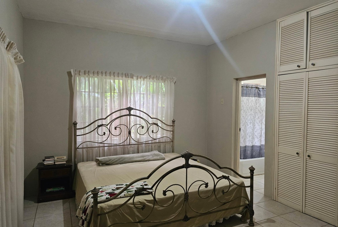 Fifteenth image of 9 Thompson Boulevard, Sterl in Kingston 19, St. Andrew, Jamaica - property is For Sale