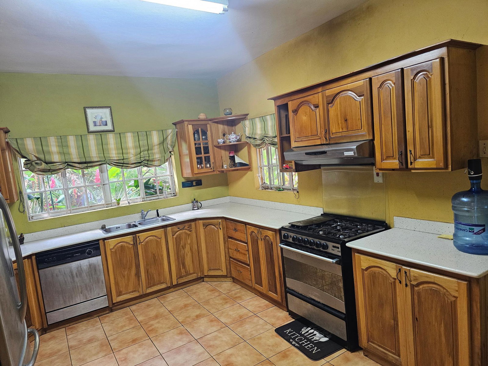 Fourth image of 9 Thompson Boulevard, Sterl in Kingston 19, St. Andrew, Jamaica - property is For Sale