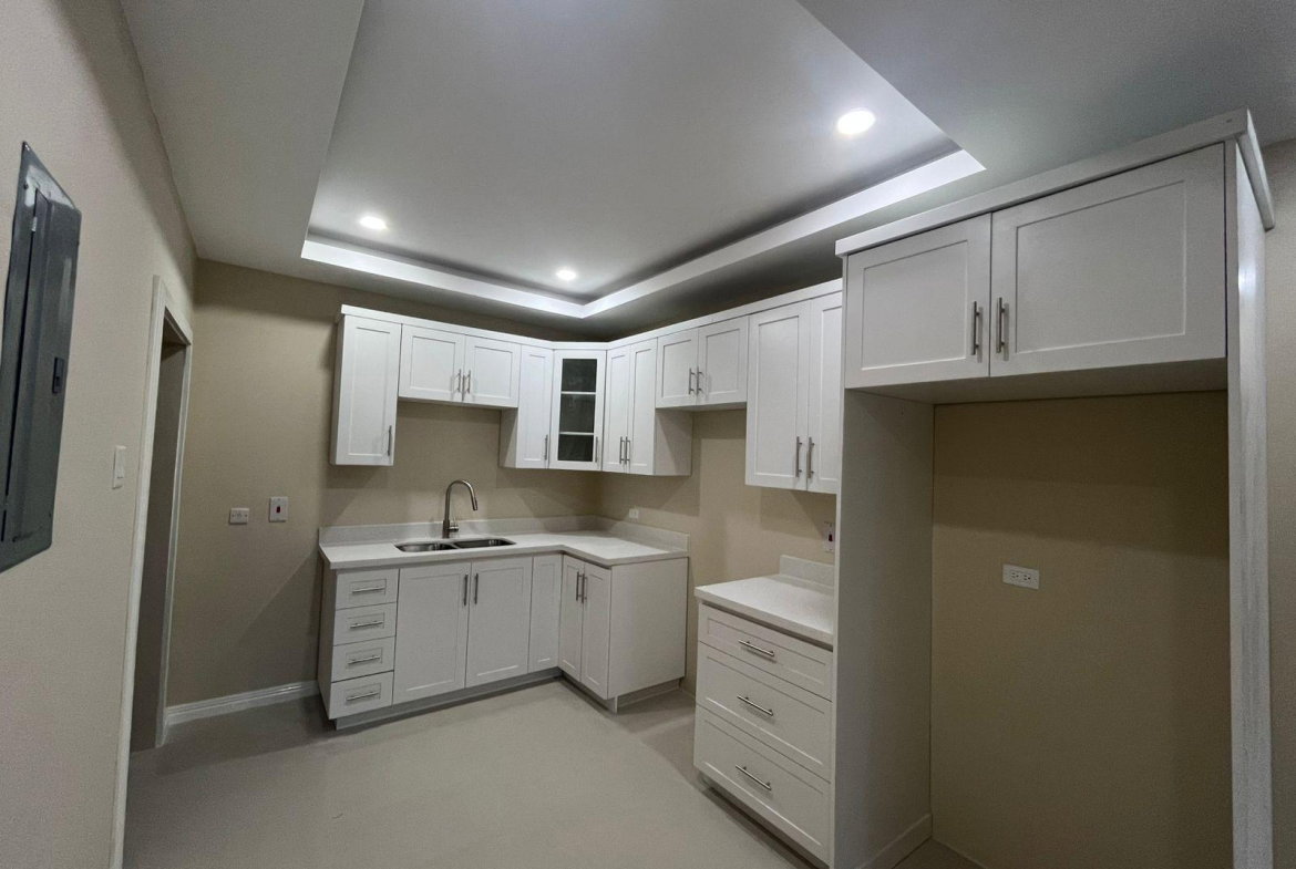 Fifth image of 129 Red Hills Road in Kingston 19, St. Andrew, Jamaica - property is For Rent