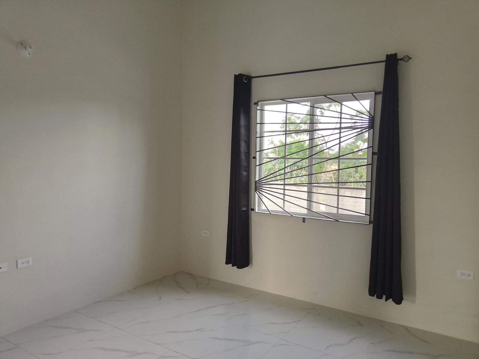 Seventh image of Phoenix Park Village 2 in Greater Portmore, St. Catherine, Jamaica - property is For Rent