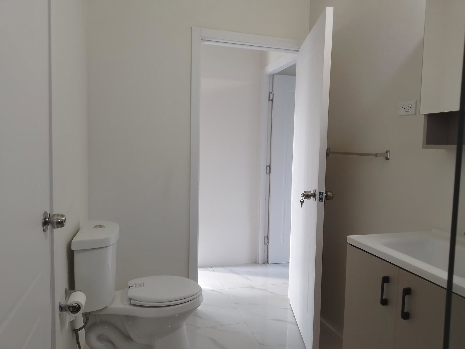 Ninth image of Phoenix Park Village 2 in Greater Portmore, St. Catherine, Jamaica - property is For Rent