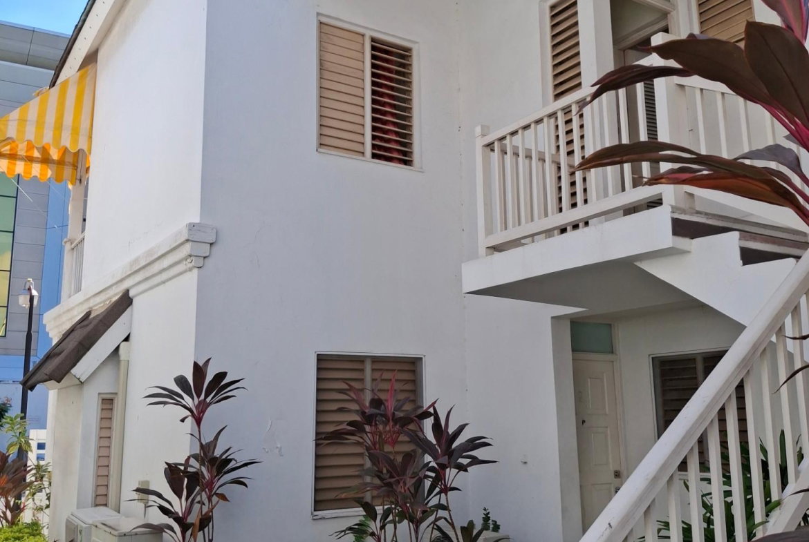Third image of 5-2 1/2 Kingsway in Kingston 10, St. Andrew, Jamaica - property is For Sale