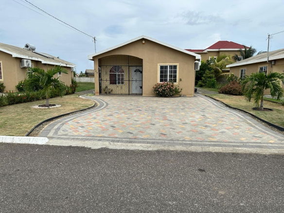 First image of 27 Hellshire Avenue in Phoenix Park, St. Catherine, Jamaica - property is For Rent