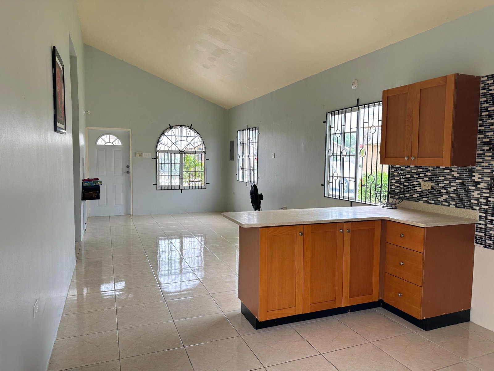 Ninth image of 27 Hellshire Avenue in Phoenix Park, St. Catherine, Jamaica - property is For Rent