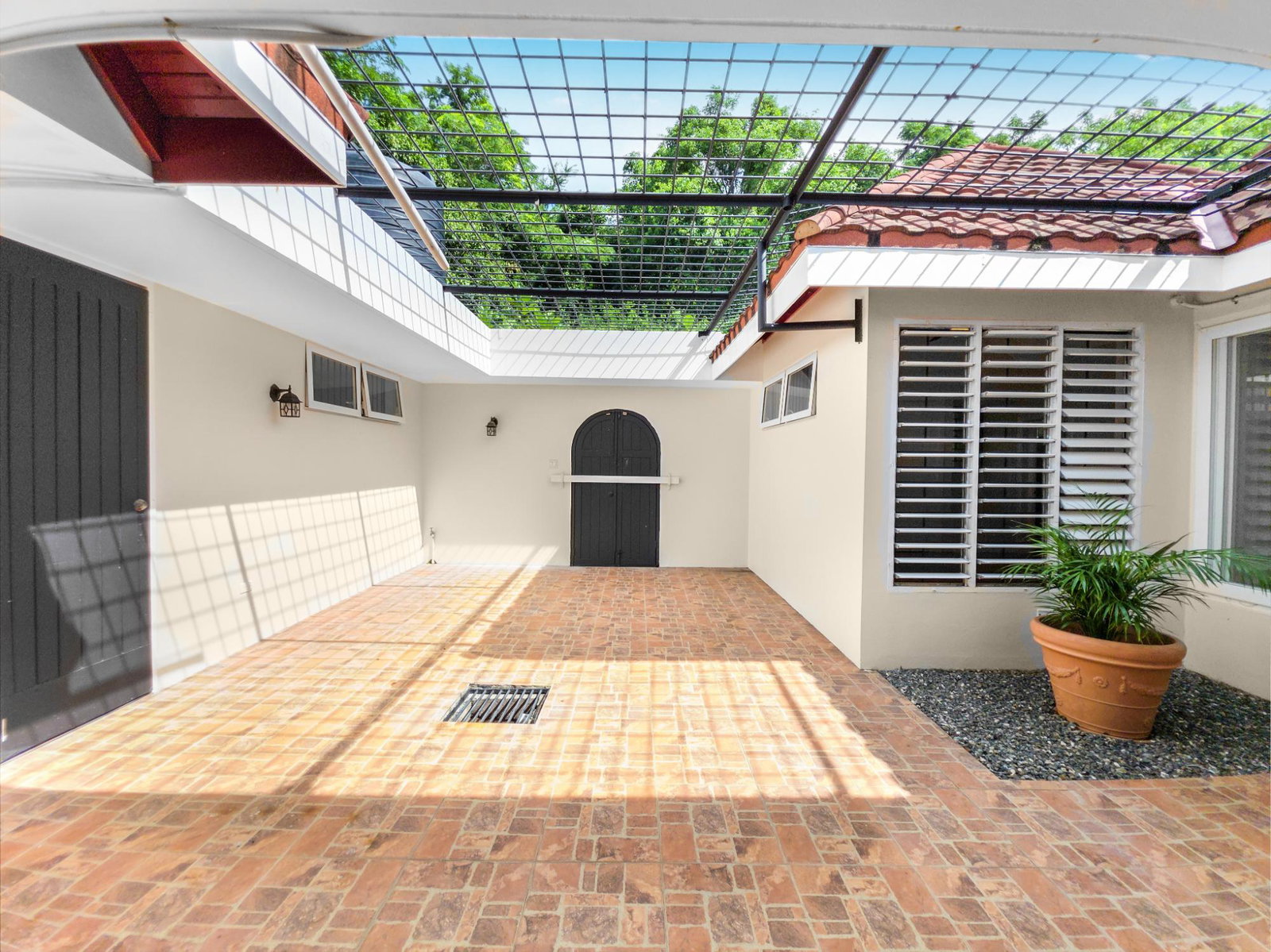 Thirteenth image of 65 Forsythe Drive in Kingston 6, St. Andrew, Jamaica - property is For Rent