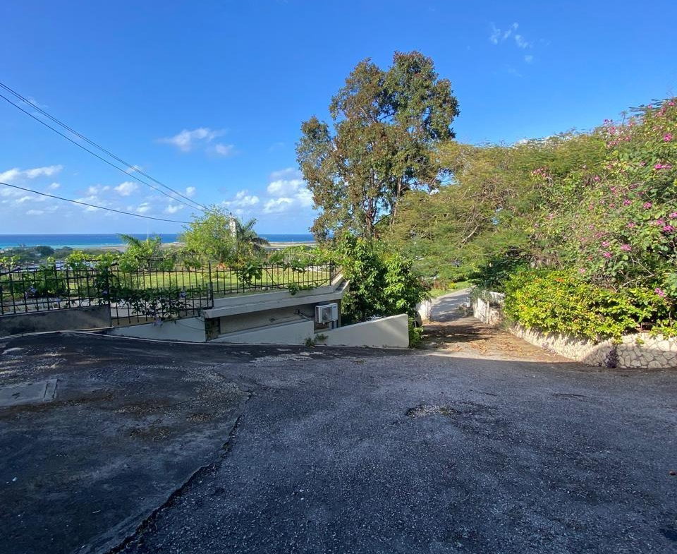 Nineteenth image of 11 Delisser Drive in Montego Bay, St. James, Jamaica - property is For Rent