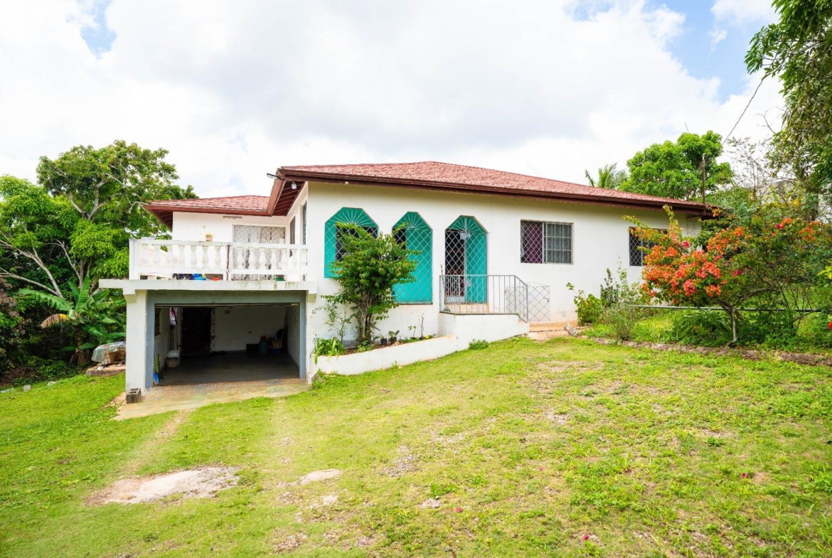 Second image of 5 Dalkeith Road, Part of kn in Knockpatirck, Manchester, Jamaica - property is For Sale