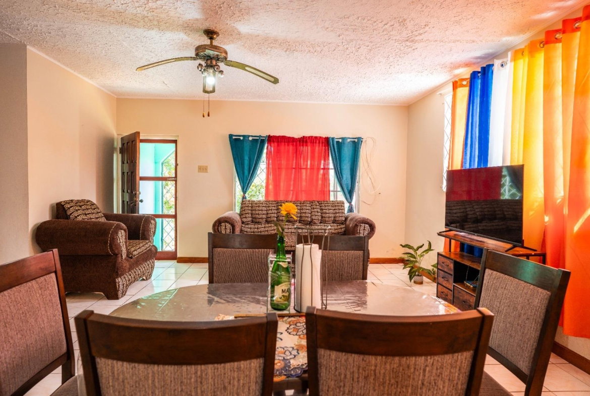 Eighth image of 5 Dalkeith Road, Part of kn in Knockpatirck, Manchester, Jamaica - property is For Sale