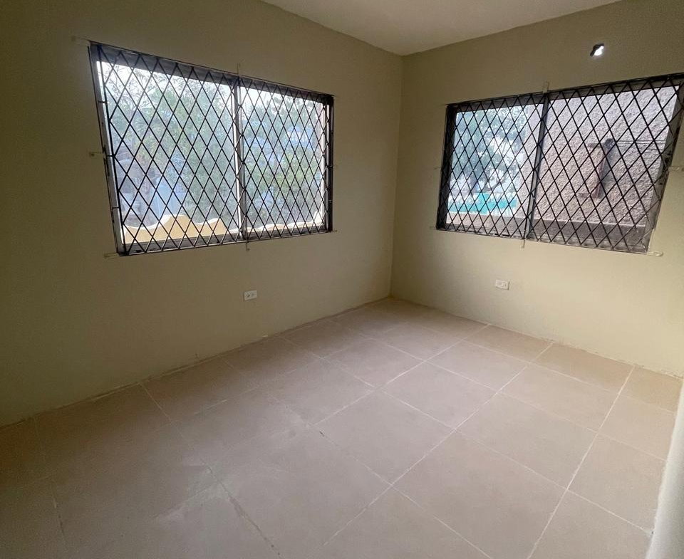 Eleventh image of 320 West Queens Park in Greater Portmore, St. Catherine, Jamaica - property is For Sale