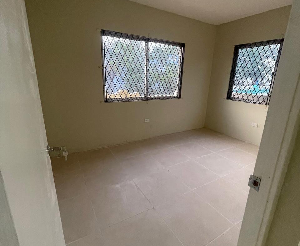 Tenth image of 320 West Queens Park in Greater Portmore, St. Catherine, Jamaica - property is For Sale
