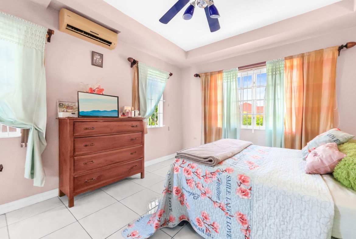 Nineteenth image of 6a-9 Roseneath Avenue in Kingston 6, St. Andrew, Jamaica - property is For Sale