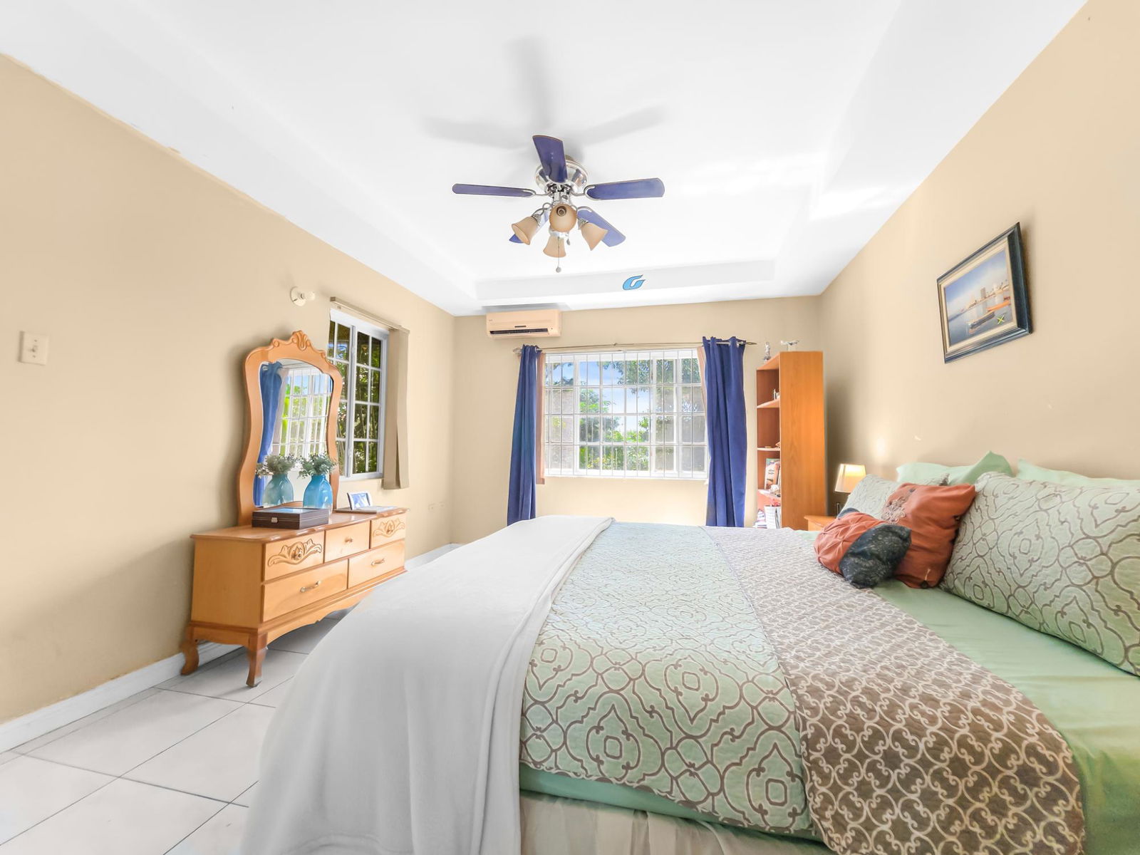 Tenth image of 6a-9 Roseneath Avenue in Kingston 6, St. Andrew, Jamaica - property is For Sale