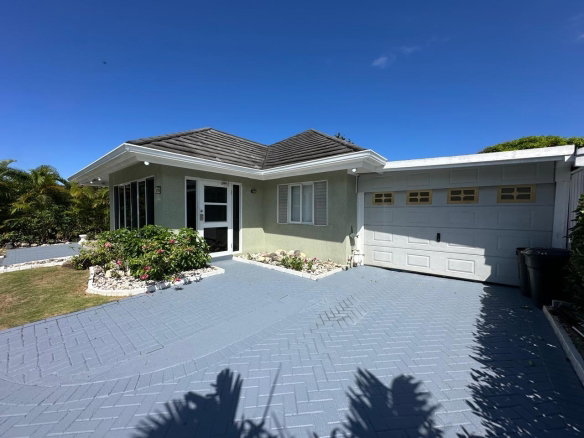 First image of 176 Alamanda Avenue in Richmond, St. Ann, Jamaica - property is For Sale