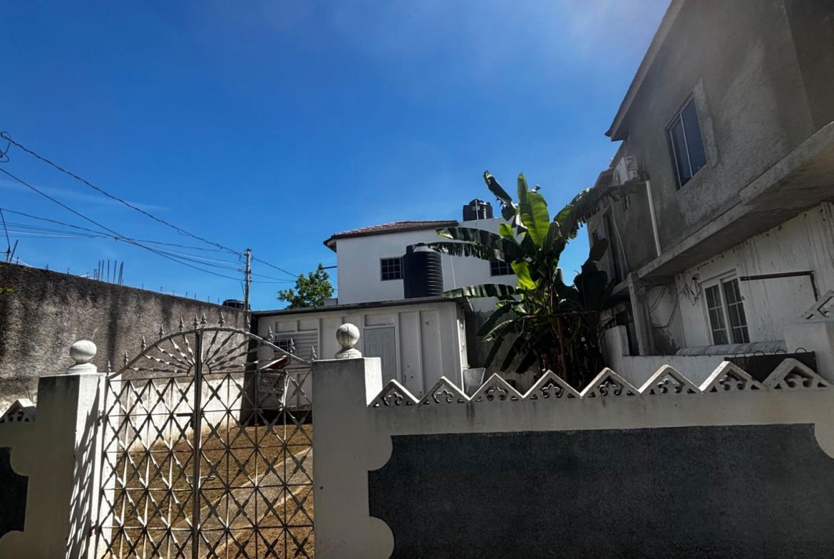 Charming-Studio-House-for-Sale-in-Monza-Greater-Portmore-St.-Catherine Second image of Lot 781 Monza in Greater Portmore, St. Catherine, Jamaica - property is For Sale