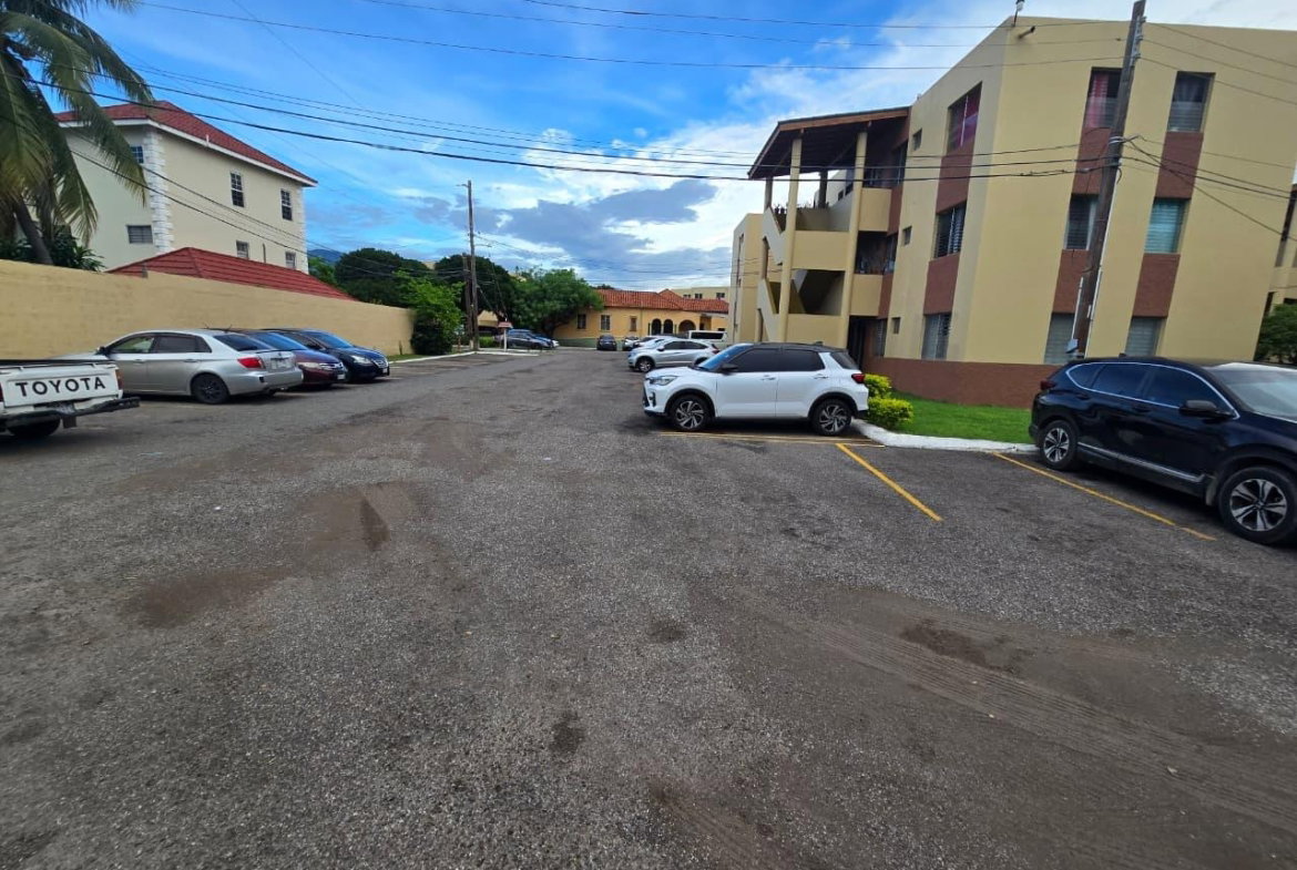 First image of E79-5 1/2 Waterloo Avenue in Kingston 10, St. Andrew, Jamaica - property is For Rent