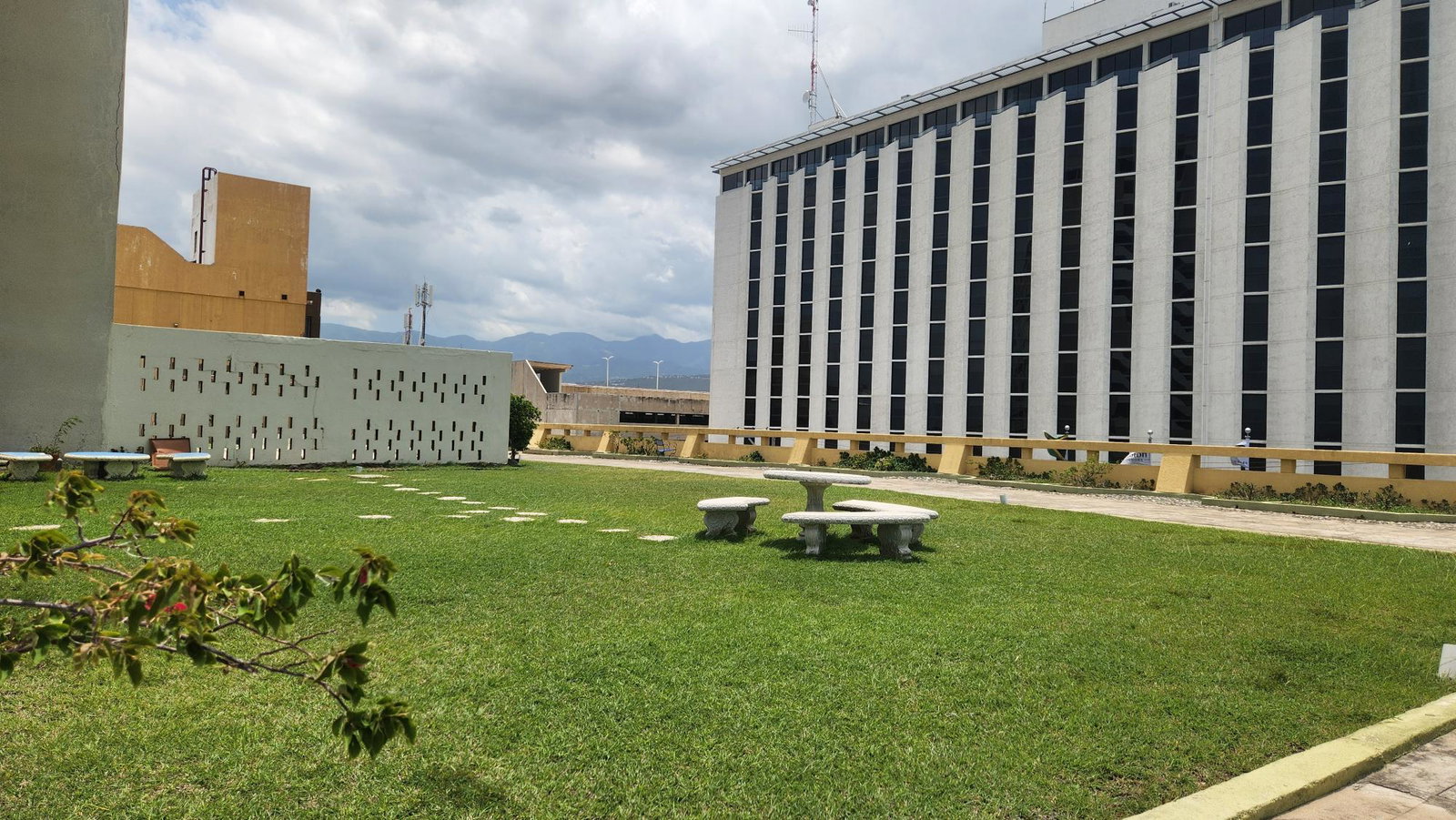 Eighth image of 84- Ocean Boulevard in KINGSTON, Kingston, Jamaica - property is For Sale