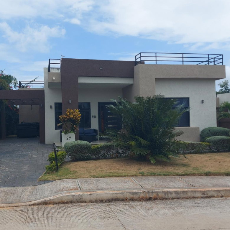 First image of 29-29 Pyramid Point in Ocho Rios, St. Ann, Jamaica - property is For Sale