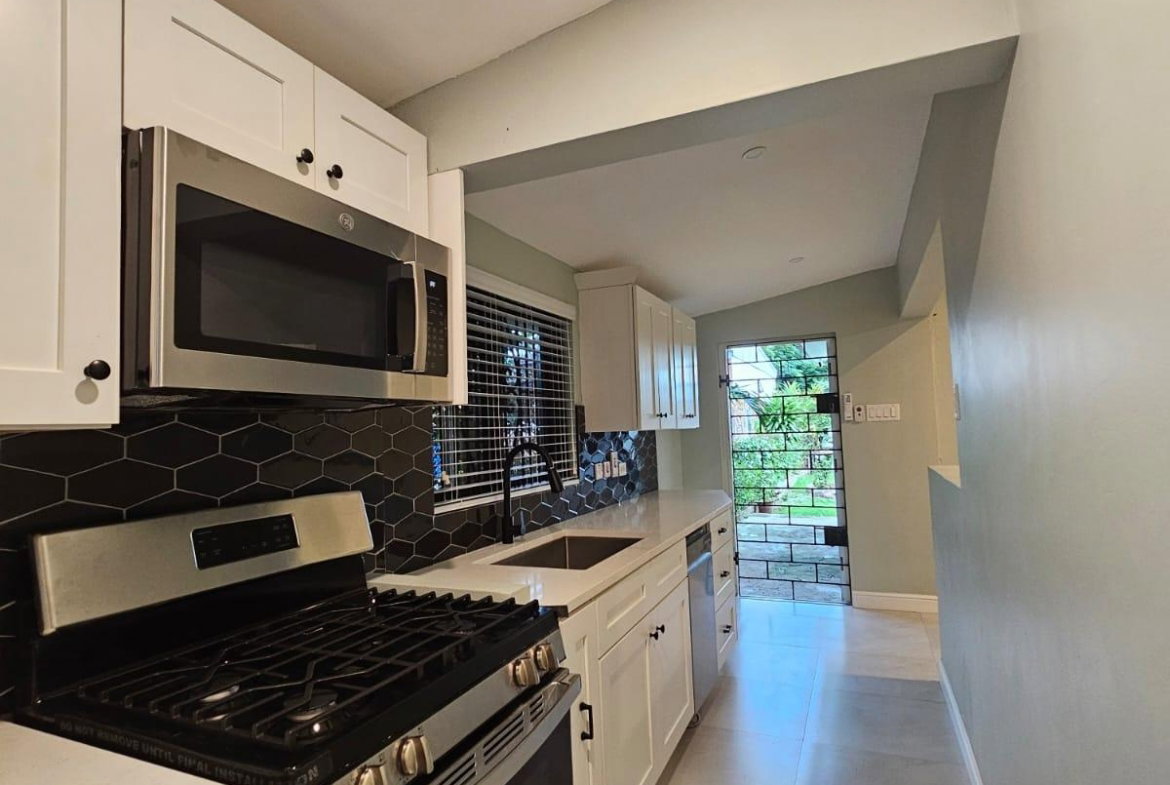 Sixth image of 2a- Roehampton Drive in Kingston 19, St. Andrew, Jamaica - property is For Rent