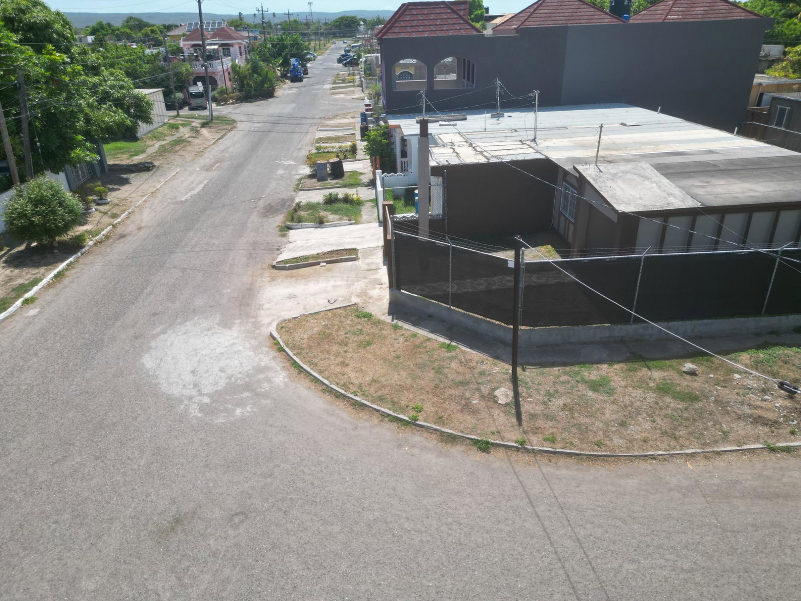 Seventh image of 72 24 ne 29th Ave East Ascot in Greater Portmore, St. Catherine, Jamaica - property is For Rent