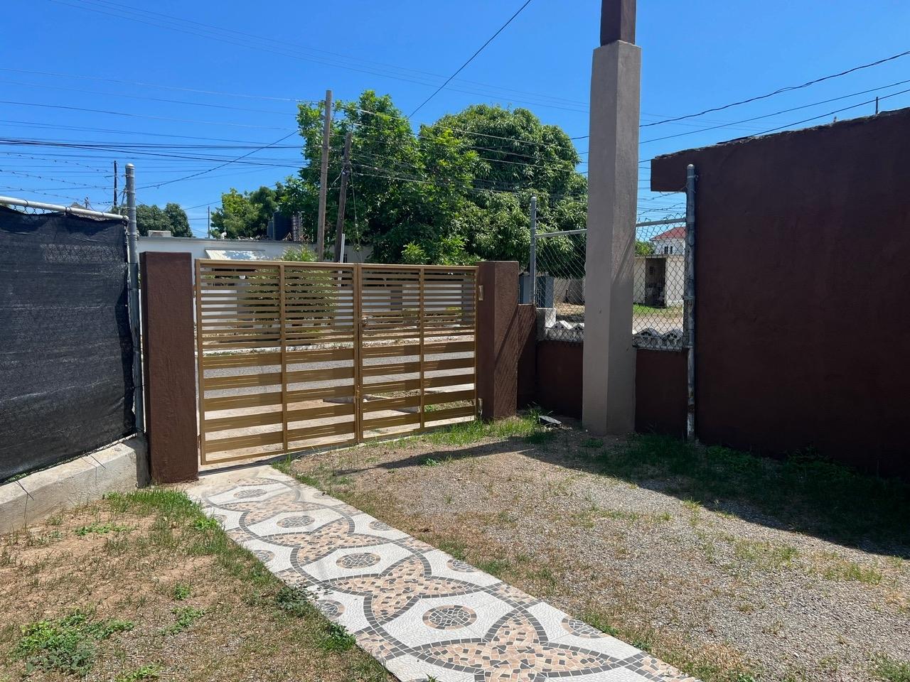 Tenth image of 72 24 ne 29th Ave East Ascot in Greater Portmore, St. Catherine, Jamaica - property is For Rent