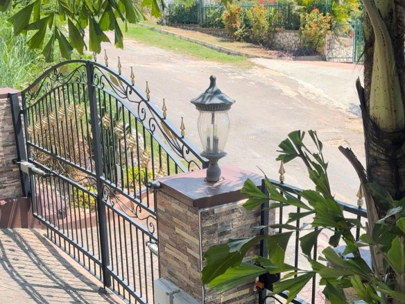 First image of Highland Close in Kingston 19, St. Andrew, Jamaica - property is For Rent