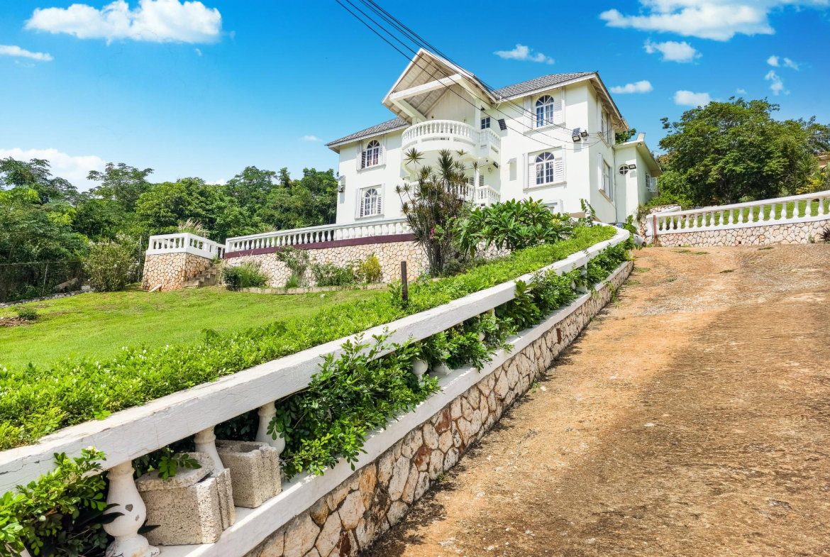 Second image of 30 Topaz Crescent in Red Hills, St. Andrew, Jamaica - property is For Sale