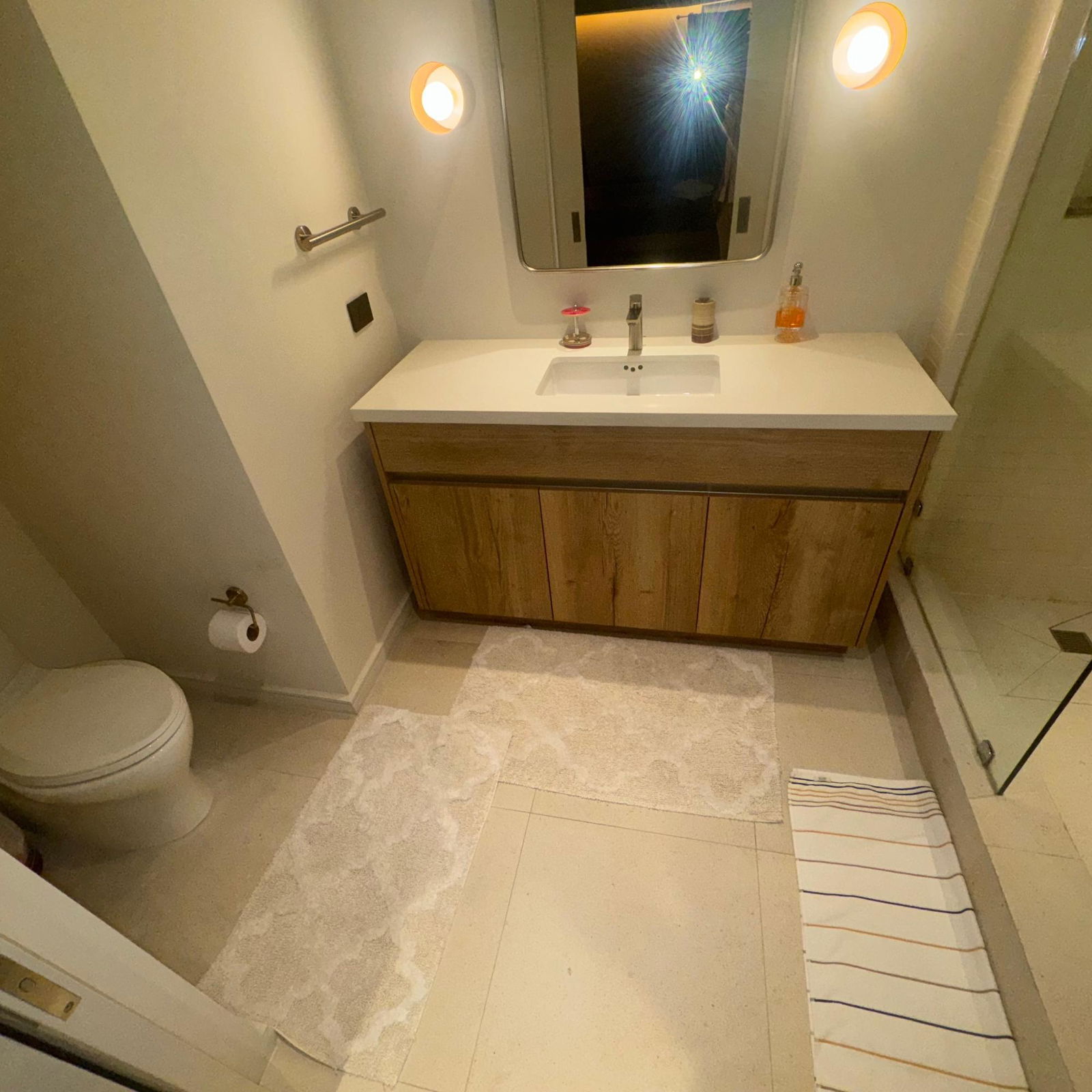 Eleventh image of 2-4 King Street in KINGSTON, Kingston, Jamaica - property is For Rent