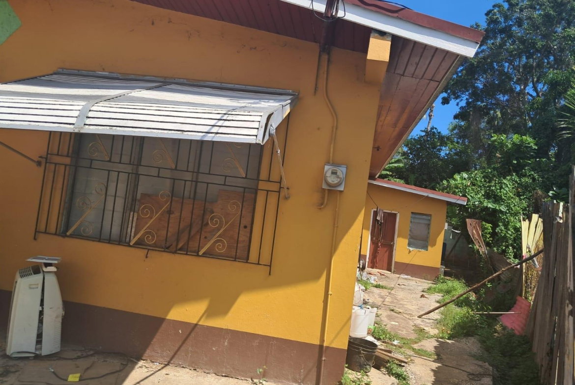 Fifth image of 24 Harris st in May Pen, Clarendon, Jamaica - property is For Sale