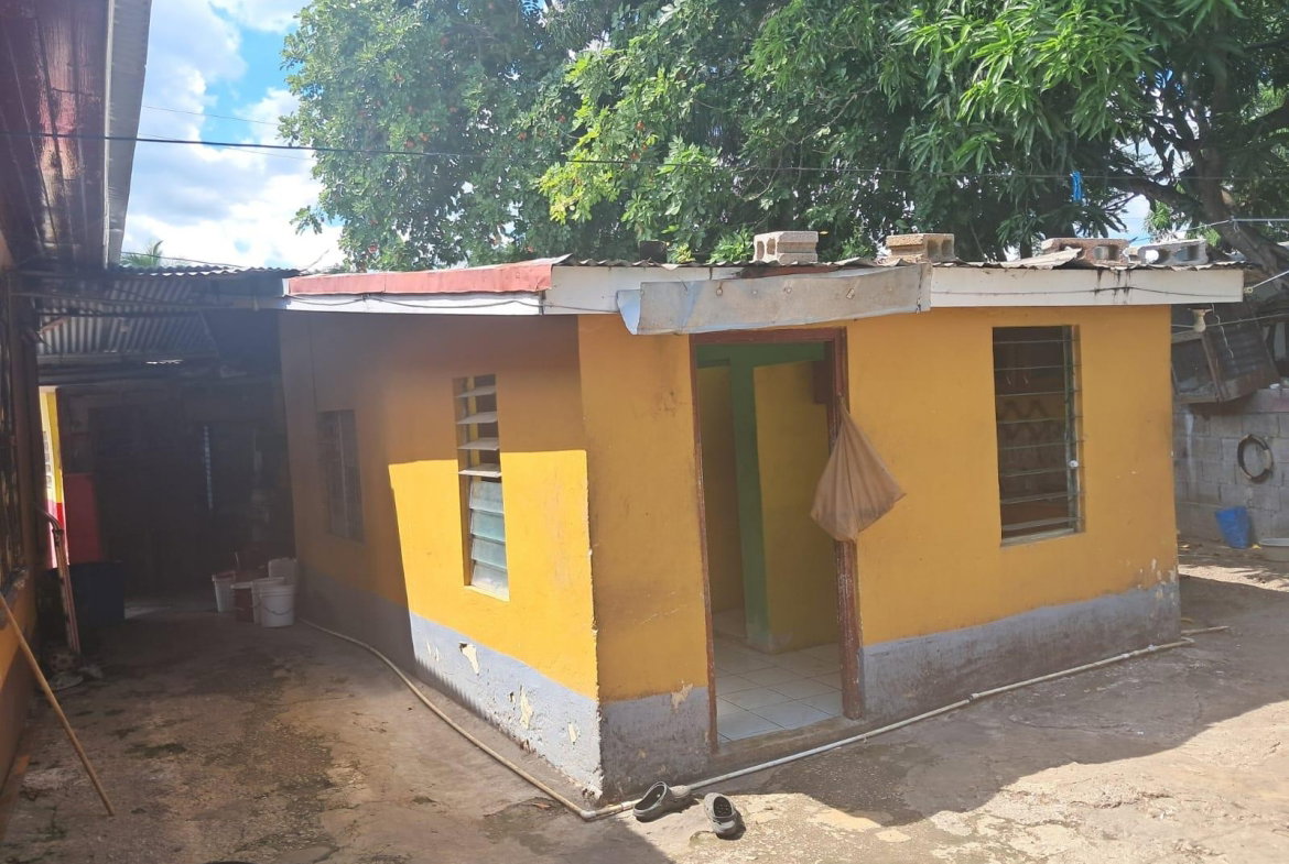 Seventh image of 24 Harris st in May Pen, Clarendon, Jamaica - property is For Sale