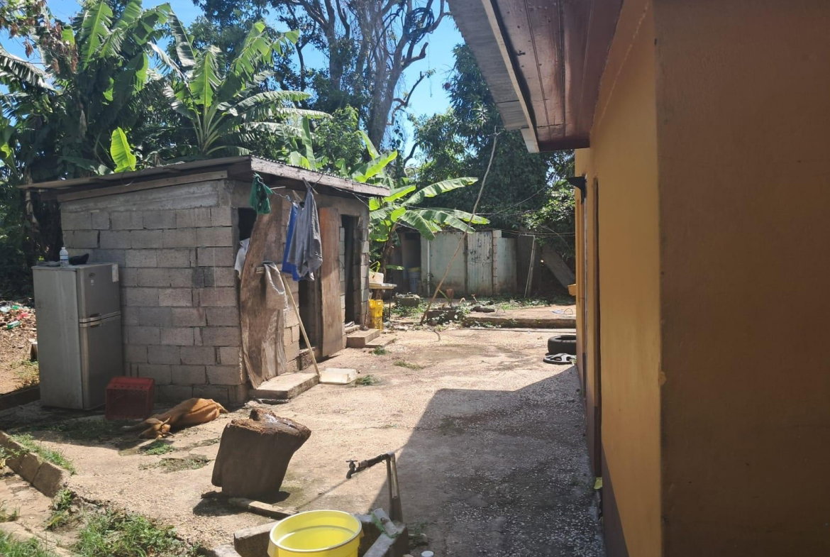 Ninth image of 24 Harris st in May Pen, Clarendon, Jamaica - property is For Sale