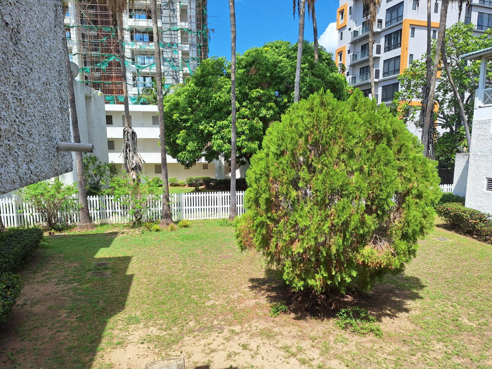Third image of 16-6 Waterloo Avenue in Kingston 10, St. Andrew, Jamaica - property is For Rent