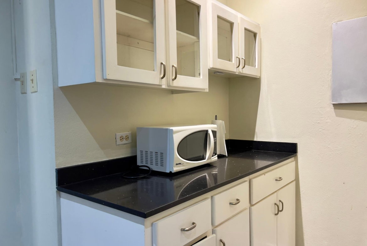 Fifth image of 10-2 Richings Avenue in Kingston 6, St. Andrew, Jamaica - property is For Rent