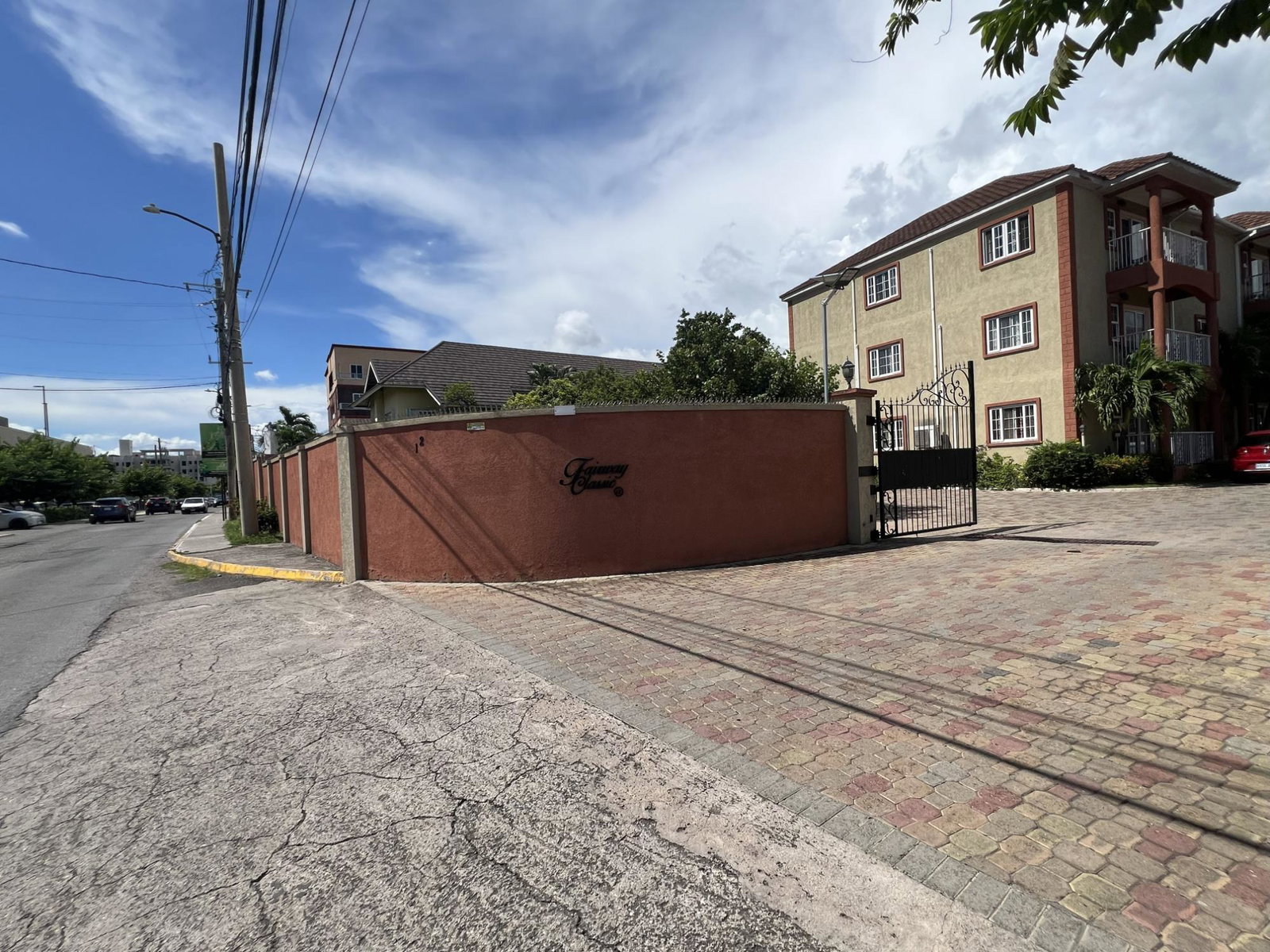 Fully-Furnished-2-Bed-2.5-Bath-Apartment-for-Rent-in-New-Kingston-St.-Andrew Fourteenth image of 25- Fairway Ave in Kingston 5, St. Andrew, Jamaica - property is For Rent