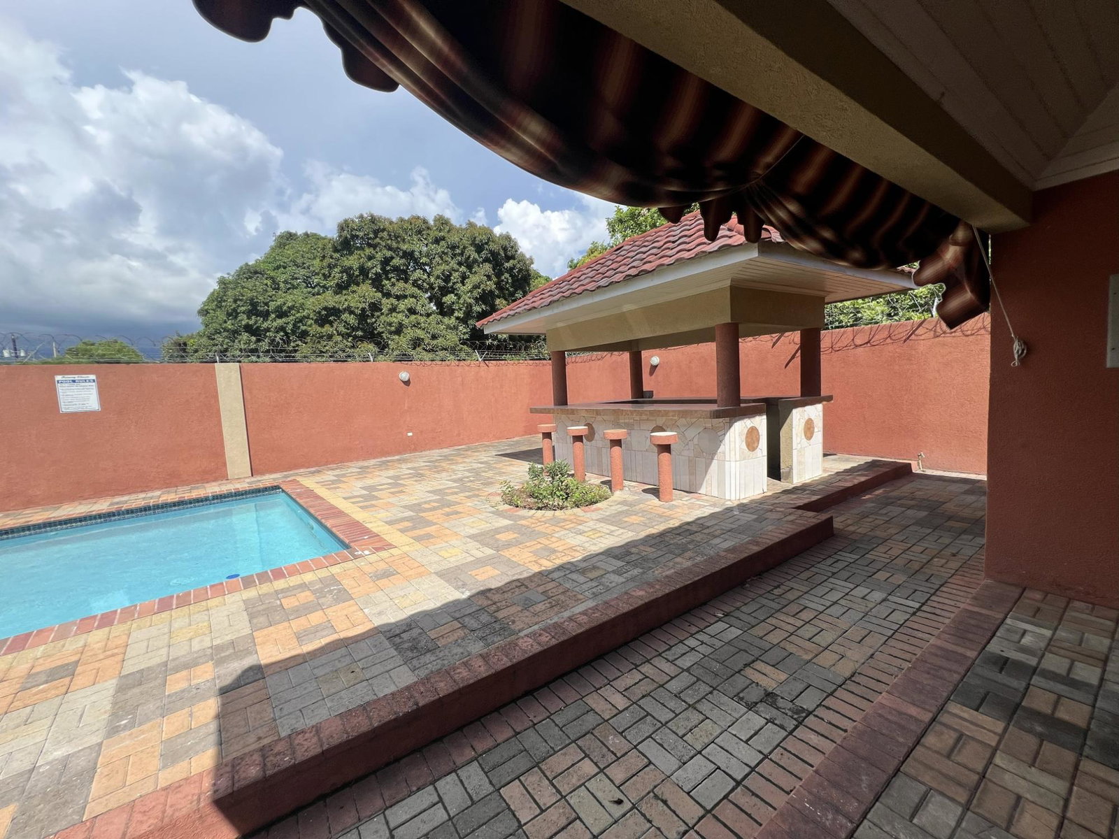 Fully-Furnished-2-Bed-2.5-Bath-Apartment-for-Rent-in-New-Kingston-St.-Andrew Sixteenth image of 25- Fairway Ave in Kingston 5, St. Andrew, Jamaica - property is For Rent