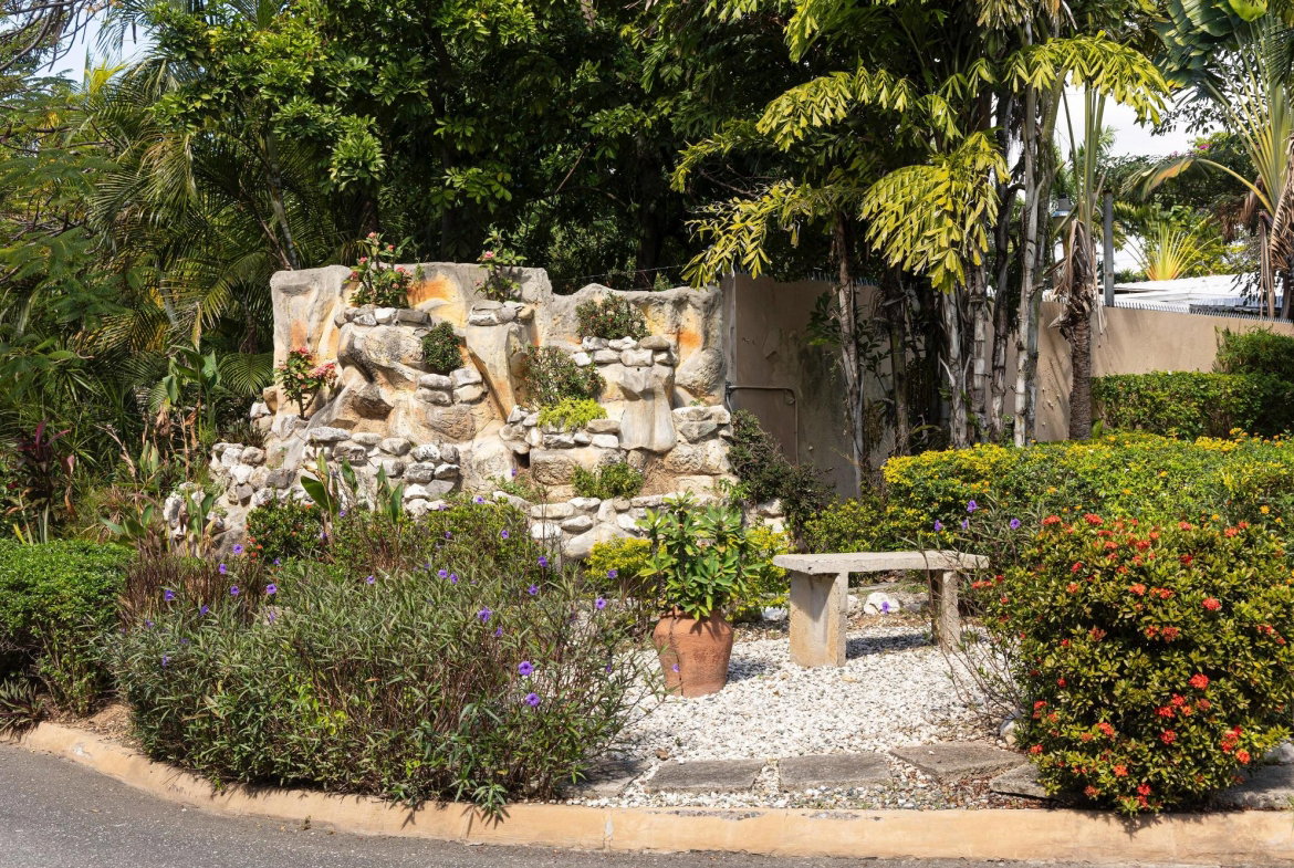 Fourteenth image of 6-21 Paddington Terrace in Kingston 6, St. Andrew, Jamaica - property is For Rent